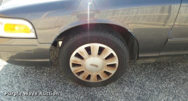 image for item K1124 2009 Ford Crown Victoria Police Interceptor