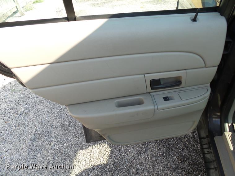 image for item K1124 2009 Ford Crown Victoria Police Interceptor