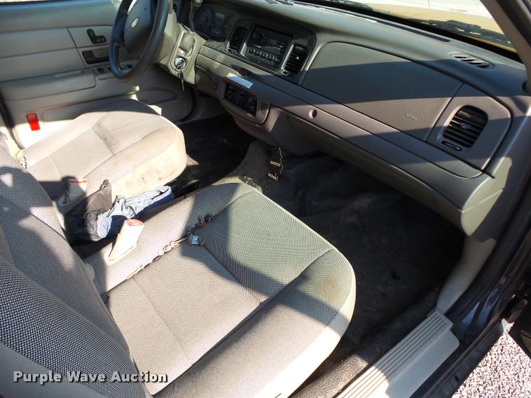 image for item K1124 2009 Ford Crown Victoria Police Interceptor