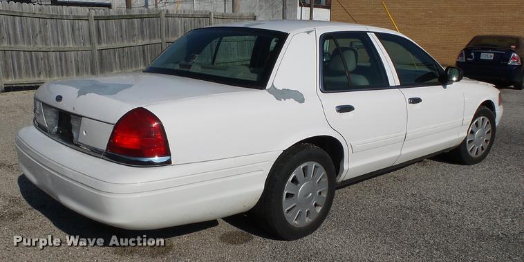 image for item K1125 2007 Ford Crown Victoria Police Interceptor