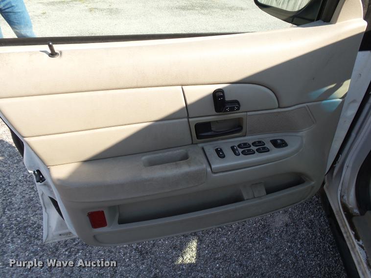 image for item K1125 2007 Ford Crown Victoria Police Interceptor