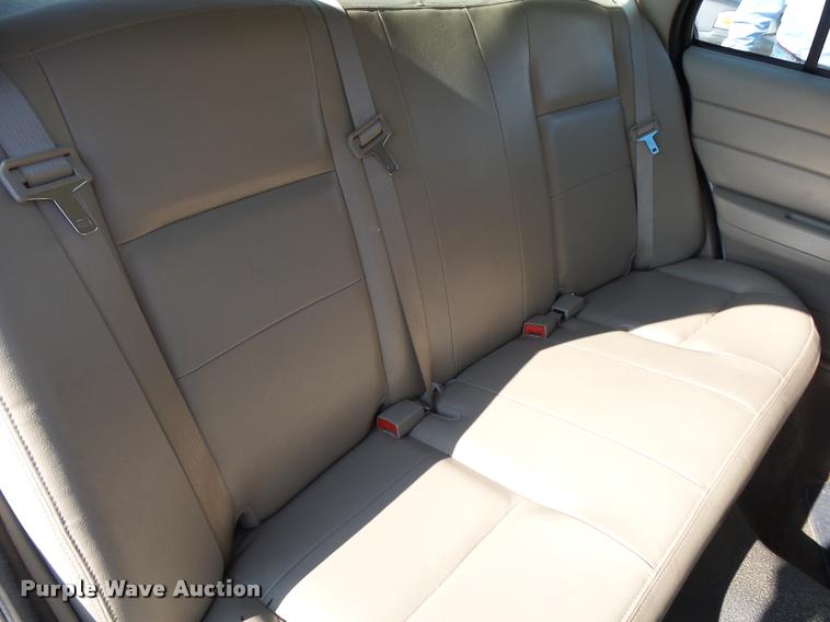 image for item K1125 2007 Ford Crown Victoria Police Interceptor