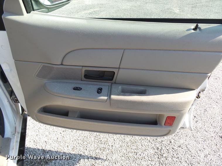 image for item K1125 2007 Ford Crown Victoria Police Interceptor