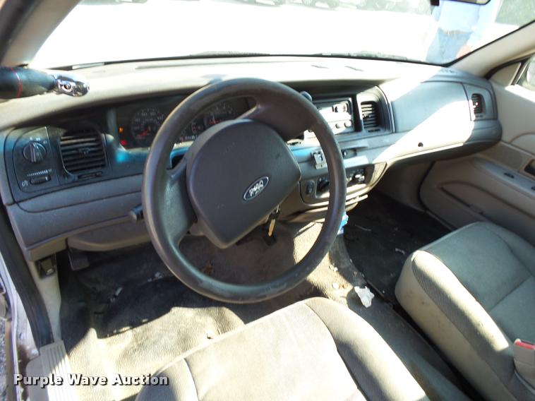 image for item K1125 2007 Ford Crown Victoria Police Interceptor