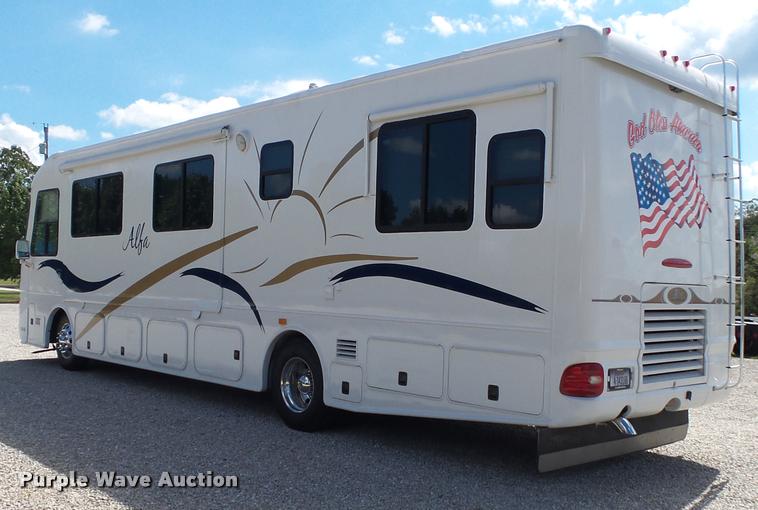 image for item K1127 2005 Alfa See Ya RV