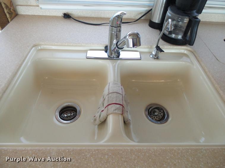 image for item K1127 2005 Alfa See Ya RV