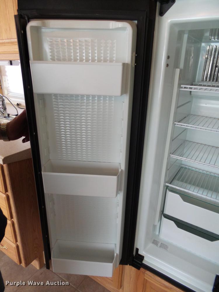 image for item K1127 2005 Alfa See Ya RV