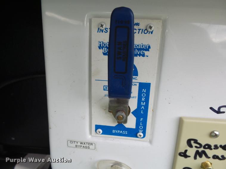 image for item K1127 2005 Alfa See Ya RV