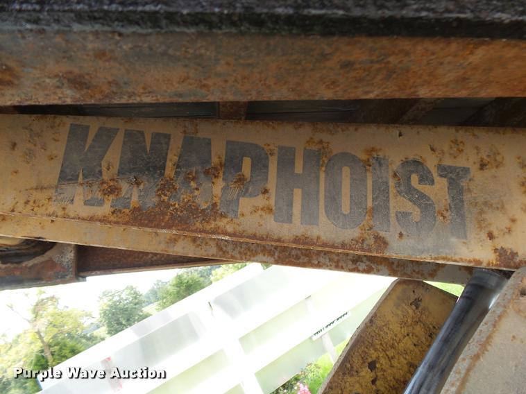 image for item K1128 1999 Ford F800 dump flatbed truck