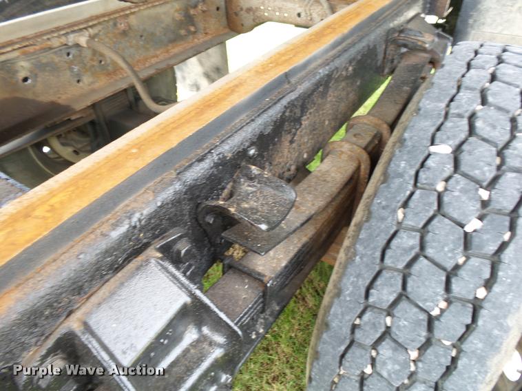 image for item K1128 1999 Ford F800 dump flatbed truck