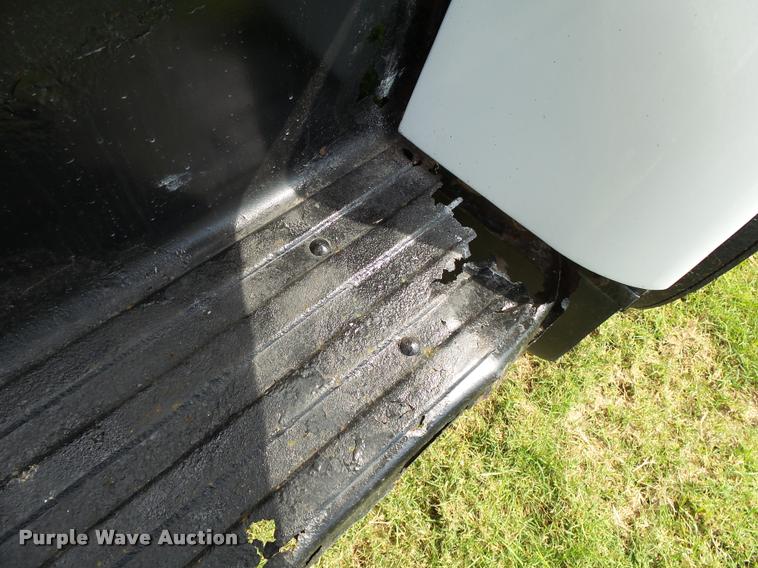 image for item K1128 1999 Ford F800 dump flatbed truck