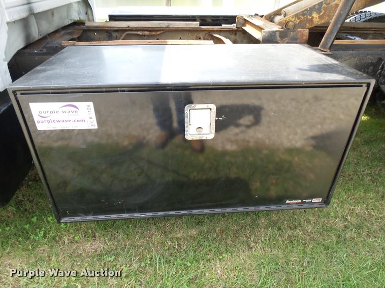 image for item K1128 1999 Ford F800 dump flatbed truck