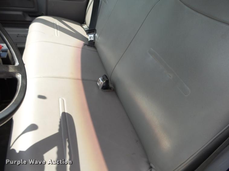 image for item K1128 1999 Ford F800 dump flatbed truck