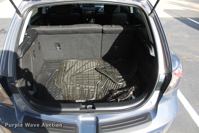 image for item K1952 2007 Mazda 3