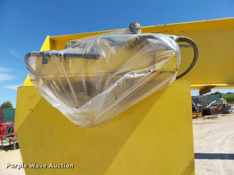 image for item K2008 Abell-Howe crane