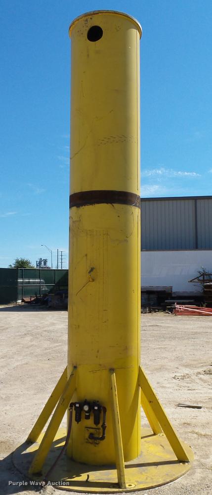 image for item K2008 Abell-Howe crane