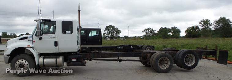 image for item K2060 2010 International Dura Star 4400 Ext. Cab truck chassis