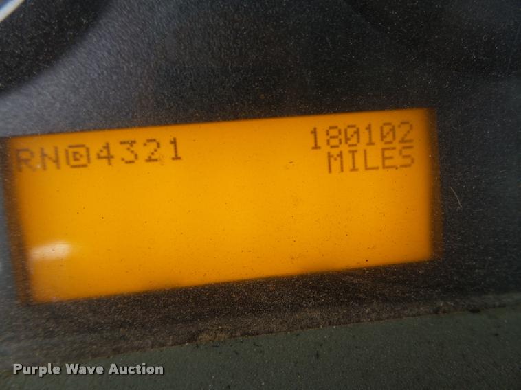 image for item K2060 2010 International Dura Star 4400 Ext. Cab truck chassis