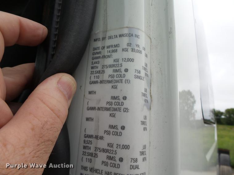 image for item K2060 2010 International Dura Star 4400 Ext. Cab truck chassis