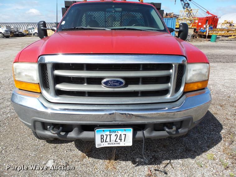 image for item K2064 2000 Ford F450 XLT Super Duty flatbed truck