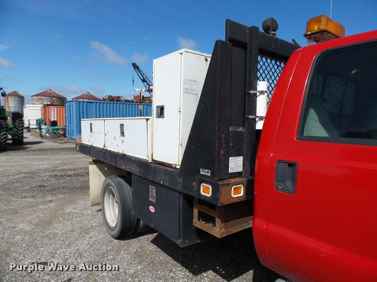 image for item K2064 2000 Ford F450 XLT Super Duty flatbed truck