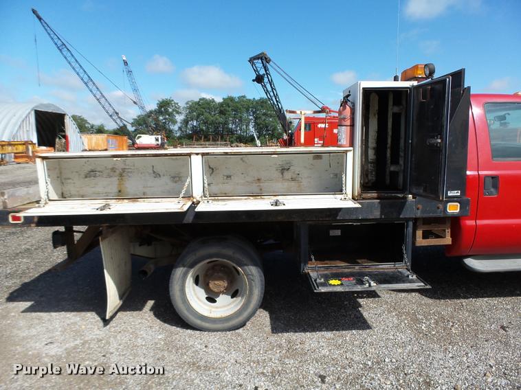 image for item K2064 2000 Ford F450 XLT Super Duty flatbed truck