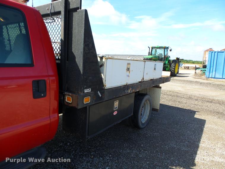 image for item K2064 2000 Ford F450 XLT Super Duty flatbed truck