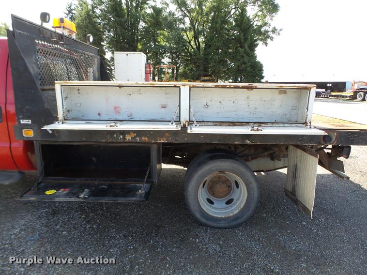 image for item K2064 2000 Ford F450 XLT Super Duty flatbed truck