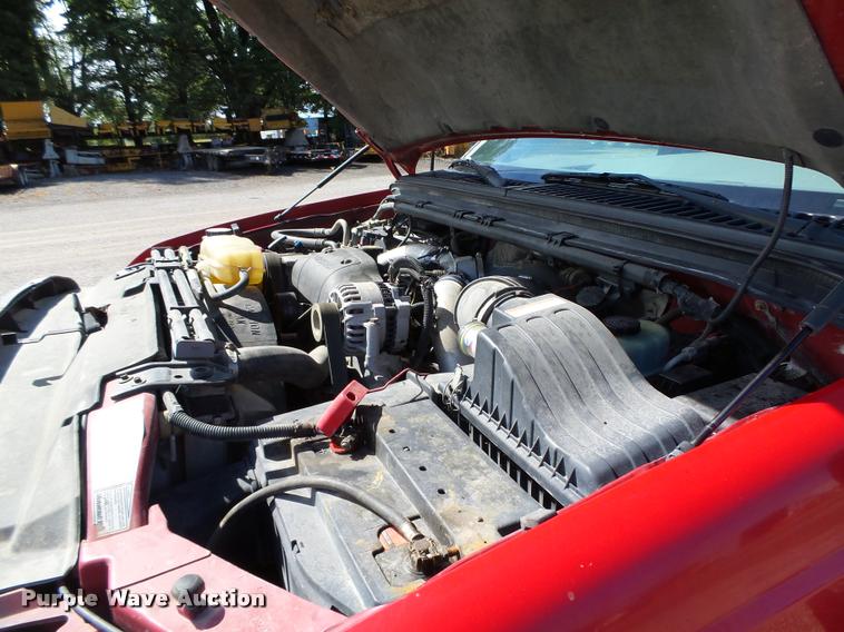 image for item K2064 2000 Ford F450 XLT Super Duty flatbed truck