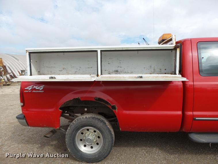 image for item K2065 2000 Ford F250 XLT Super Duty SuperCab pickup truck