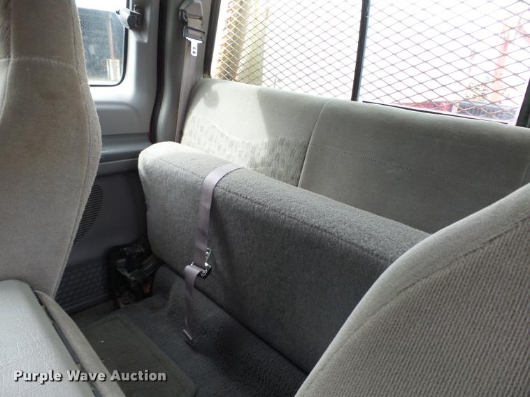 image for item K2065 2000 Ford F250 XLT Super Duty SuperCab pickup truck