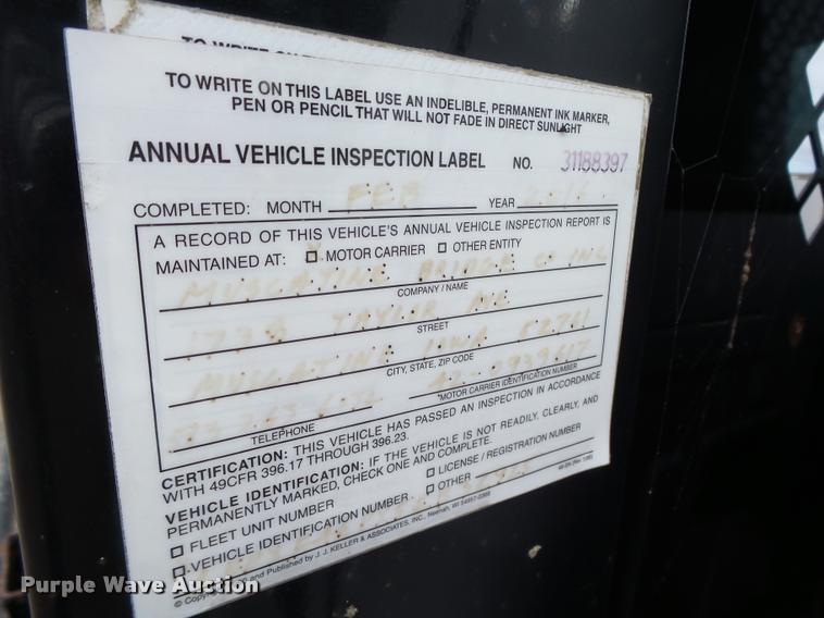 image for item K2066 2005 Ford F450 XL flatbed truck