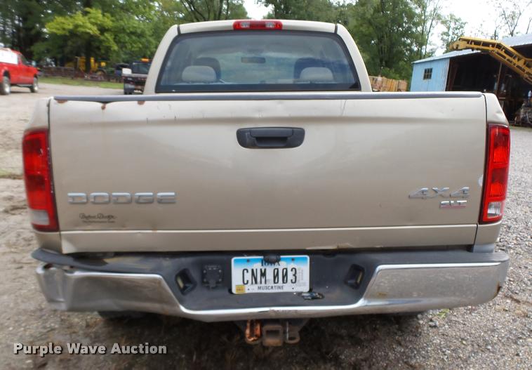 image for item K2067 2004 Dodge Ram 1500 Quad Cab pickup truck