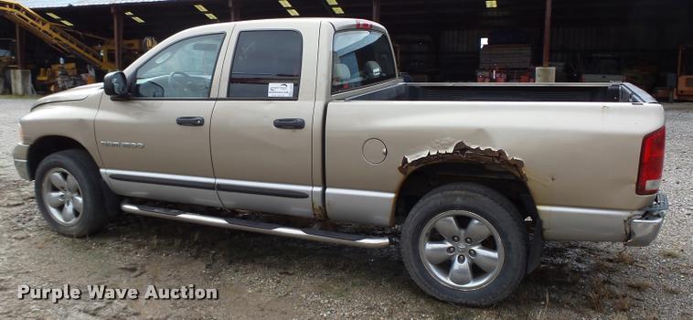 image for item K2067 2004 Dodge Ram 1500 Quad Cab pickup truck