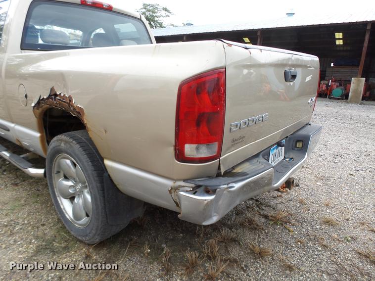 image for item K2067 2004 Dodge Ram 1500 Quad Cab pickup truck