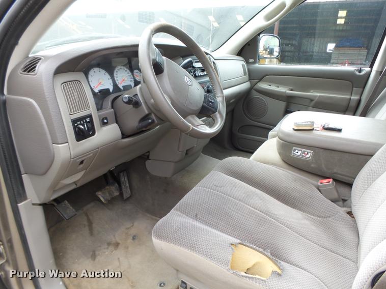 image for item K2067 2004 Dodge Ram 1500 Quad Cab pickup truck