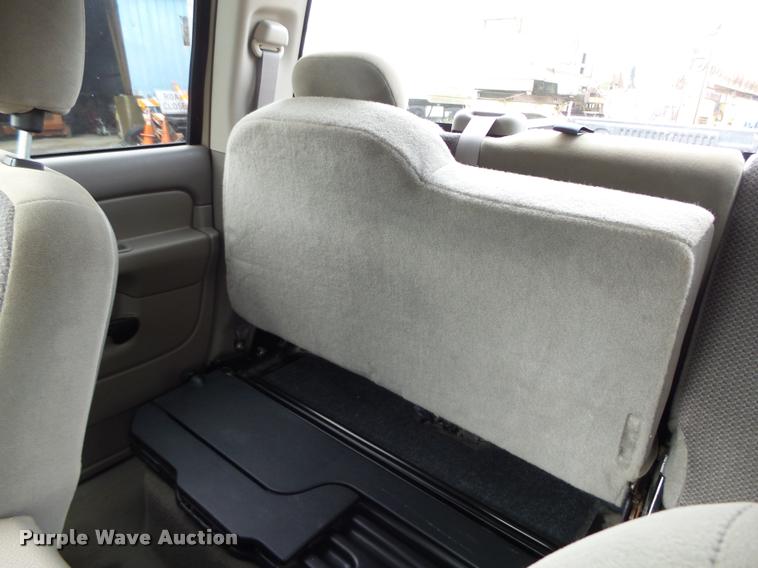 image for item K2067 2004 Dodge Ram 1500 Quad Cab pickup truck