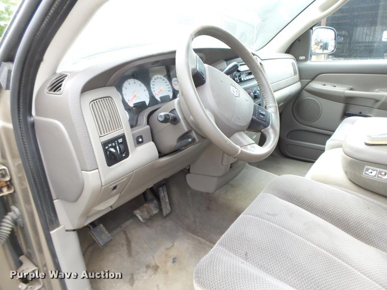 image for item K2067 2004 Dodge Ram 1500 Quad Cab pickup truck