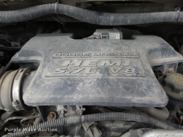 image for item K2067 2004 Dodge Ram 1500 Quad Cab pickup truck