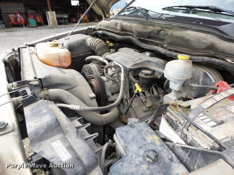 image for item K2067 2004 Dodge Ram 1500 Quad Cab pickup truck