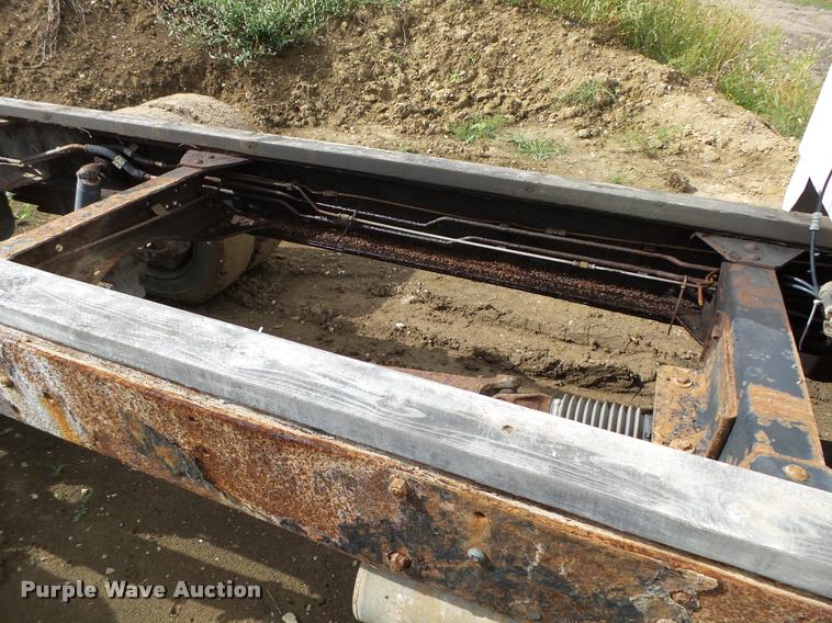 image for item K2069 2003 Chevrolet C4500 truck chassis