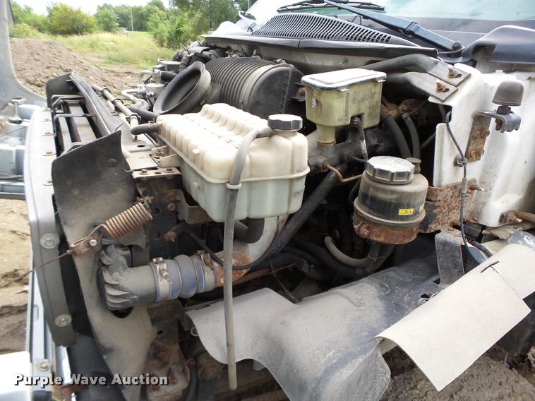 image for item K2069 2003 Chevrolet C4500 truck chassis