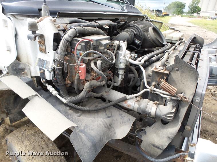 image for item K2069 2003 Chevrolet C4500 truck chassis