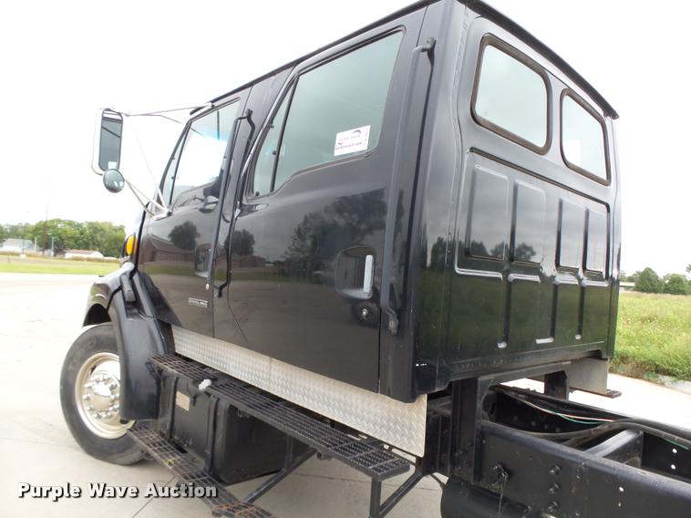 image for item K2070 1999 Sterling L8500 Crew Cab truck chassis