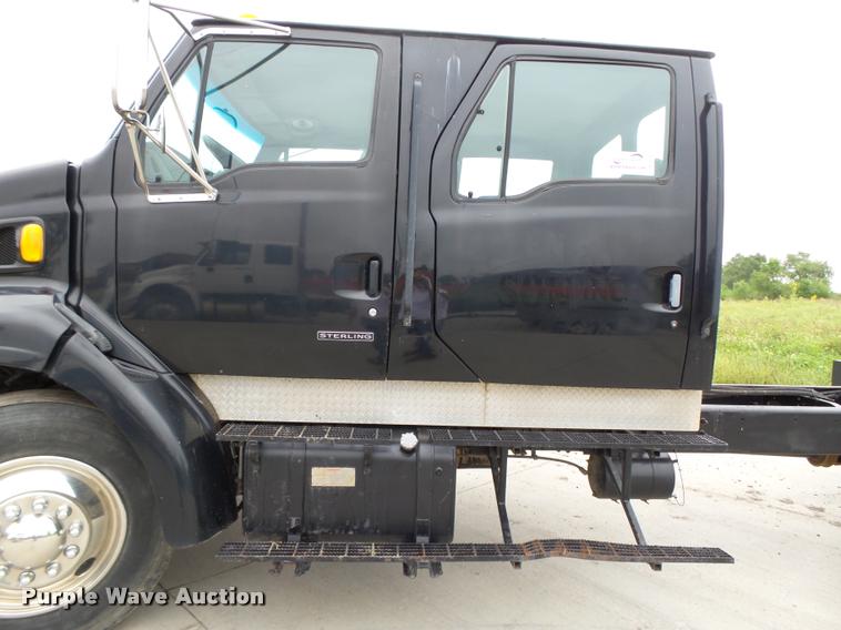 image for item K2070 1999 Sterling L8500 Crew Cab truck chassis