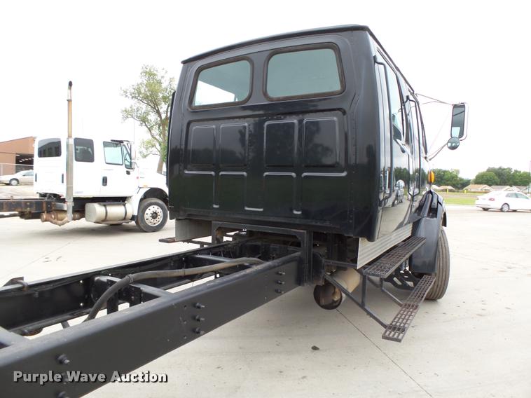 image for item K2070 1999 Sterling L8500 Crew Cab truck chassis