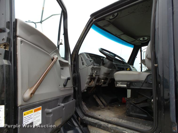 image for item K2070 1999 Sterling L8500 Crew Cab truck chassis