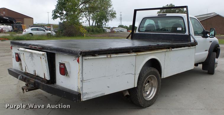 image for item K2071 2007 Ford F550 XL Super Duty flatbed truck