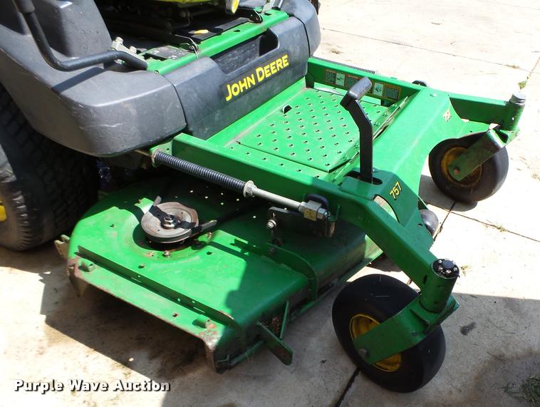 image for item K2076 John Deere 757 Z-Trak lawn tractor