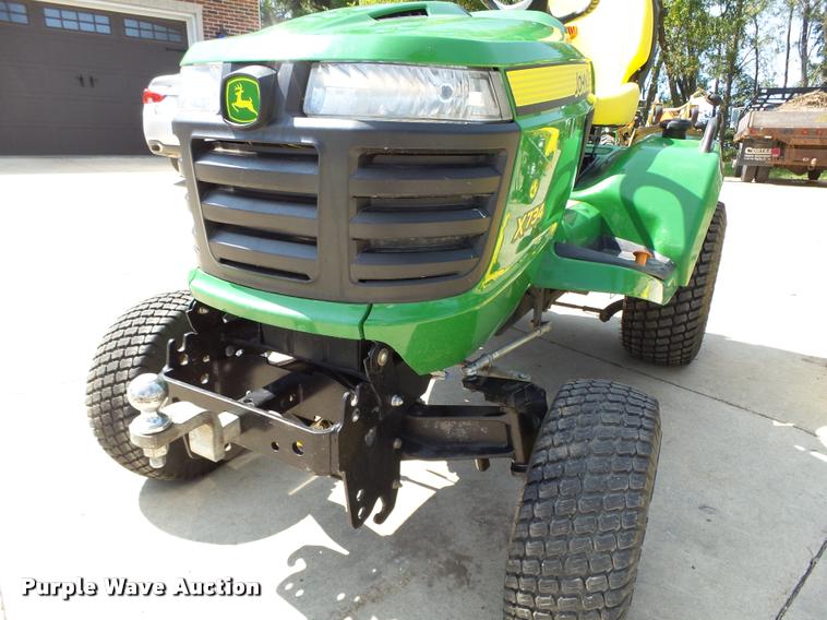 image for item K2081 2012 John Deere X734 yard tractor